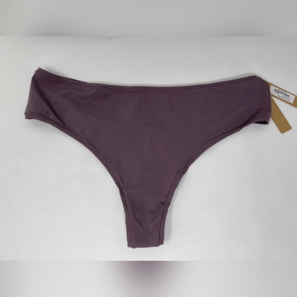 NWT| Skims Women THONG Size 3X FITS EVERYBODY THONG (Plum):Super soft and stre